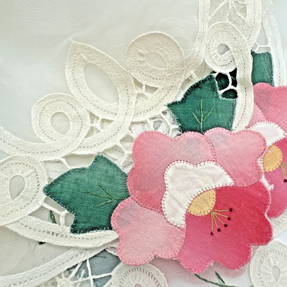 VTG Embroidered Lace Applique Placemats Set 5 Pink Floral Sheer Cottage Chic